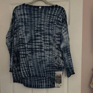 Lululemon Athletica Blue Tie-Dye Long Sleeve
